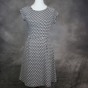 Renee C. a-line knee length dress S